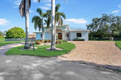 16230 Sw 89th Ct, House other with 5 bedrooms, 4 bathrooms and null parking in Palmetto Bay FL | Image 3