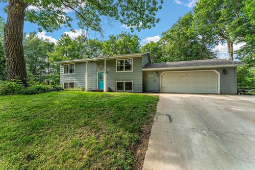 1202 Matteson St, Faribault, MN, 55021-3209 | Card Image