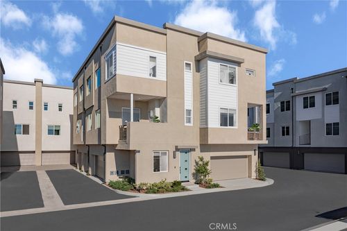 7228 Alchemy Cir, Huntington Beach, CA, 92647-8685 | Card Image