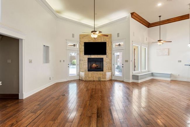 906 Millstone Ln, House other with 4 bedrooms, 4 bathrooms and null parking in Chandler TX | Image 12