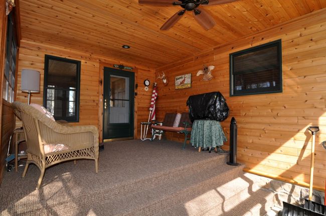 Enter through the 3 season porch | Image 7