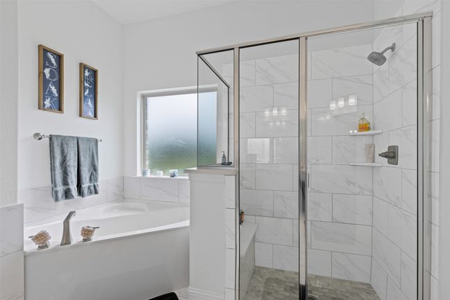 7020 Valley View Dr, House other with 3 bedrooms, 3 bathrooms and null parking in Joshua TX | Image 28