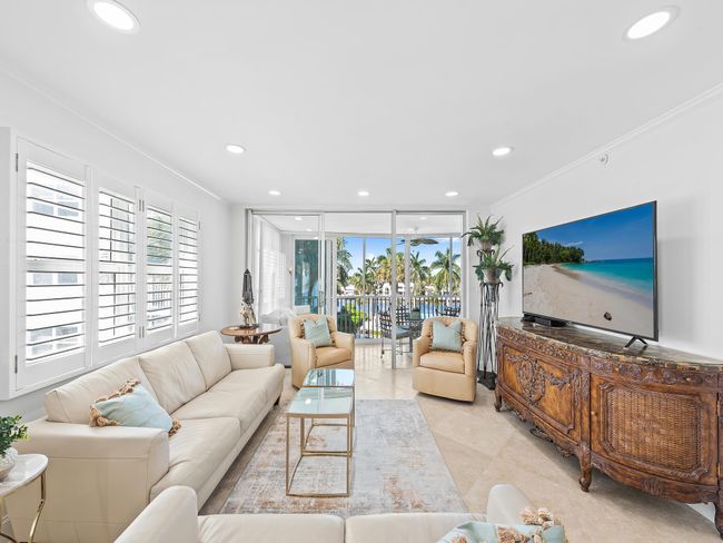 APT-516 - 3224 S Ocean Blvd, Condo with 2 bedrooms, 2 bathrooms and null parking in Highland Beach FL | Image 8