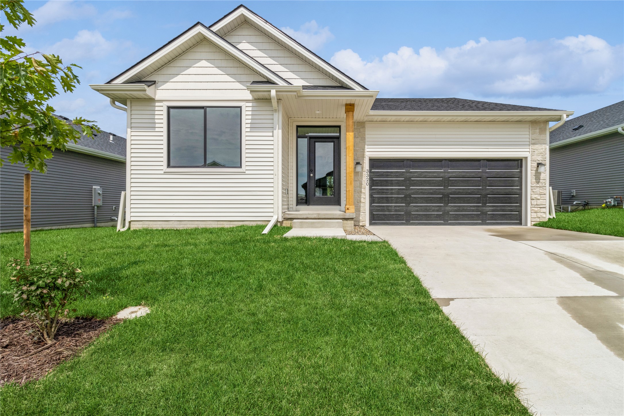6th Ln, Ankeny, IA 50021