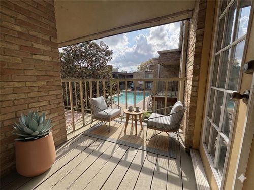 204-5930 Birchbrook Dr, Dallas, TX, 75206-4546 | Card Image