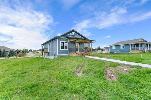 2014 31 Avenue, Nanton, AB, T0L1R0 | Card Image