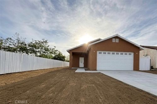 655 N Blanchard St, Banning, CA, 92220-2601 | Card Image
