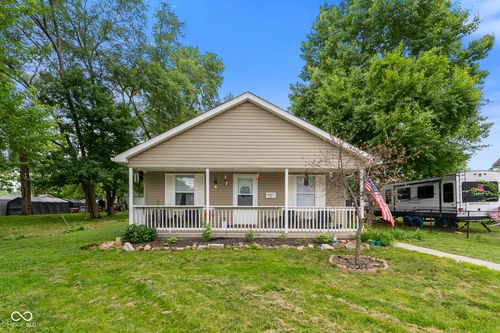 300 E Washington St, Mooresville, IN, 46158-1461 | Card Image
