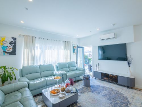 202-2331 Kelly Ave, Port Coquitlam, BC, V3C0T4 | Card Image