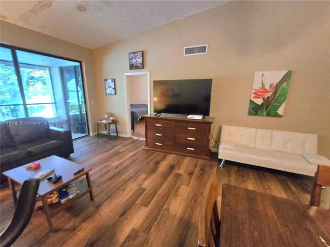 APT-202 - 7380 Nw 1 St St, Condo with 1 bedrooms, 2 bathrooms and null parking in Plantation FL | Image 13