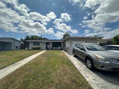 6418 Sw 7th St, House other with 4 bedrooms, 2 bathrooms and null parking in Pembroke Pines FL | Image 1