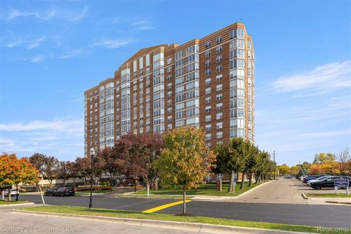 apt-708-250 Harbortown Dr, Detroit, MI, 48207-5011 | Card Image