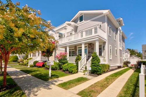 121 N Rumson Ave, Margate City, NJ, 08402-1343 | Card Image