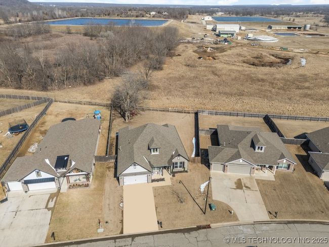 31287 E 64 Th St S, House other with 3 bedrooms, 3 bathrooms and null parking in Broken Arrow OK | Image 47