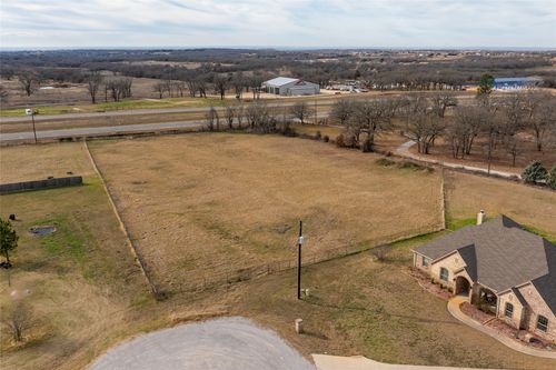 112 Bruce Crandall Ct, Weatherford, TX, 76088-1131 | Card Image