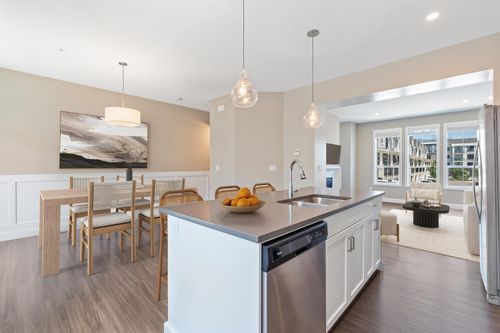 5571 Driftwood St, Chilliwack, BC, V2R6A3 | Card Image