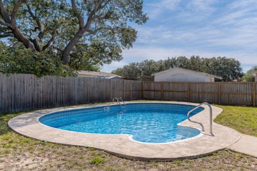 12 11th St, SHALIMAR, FL, 32579-2039 | Card Image