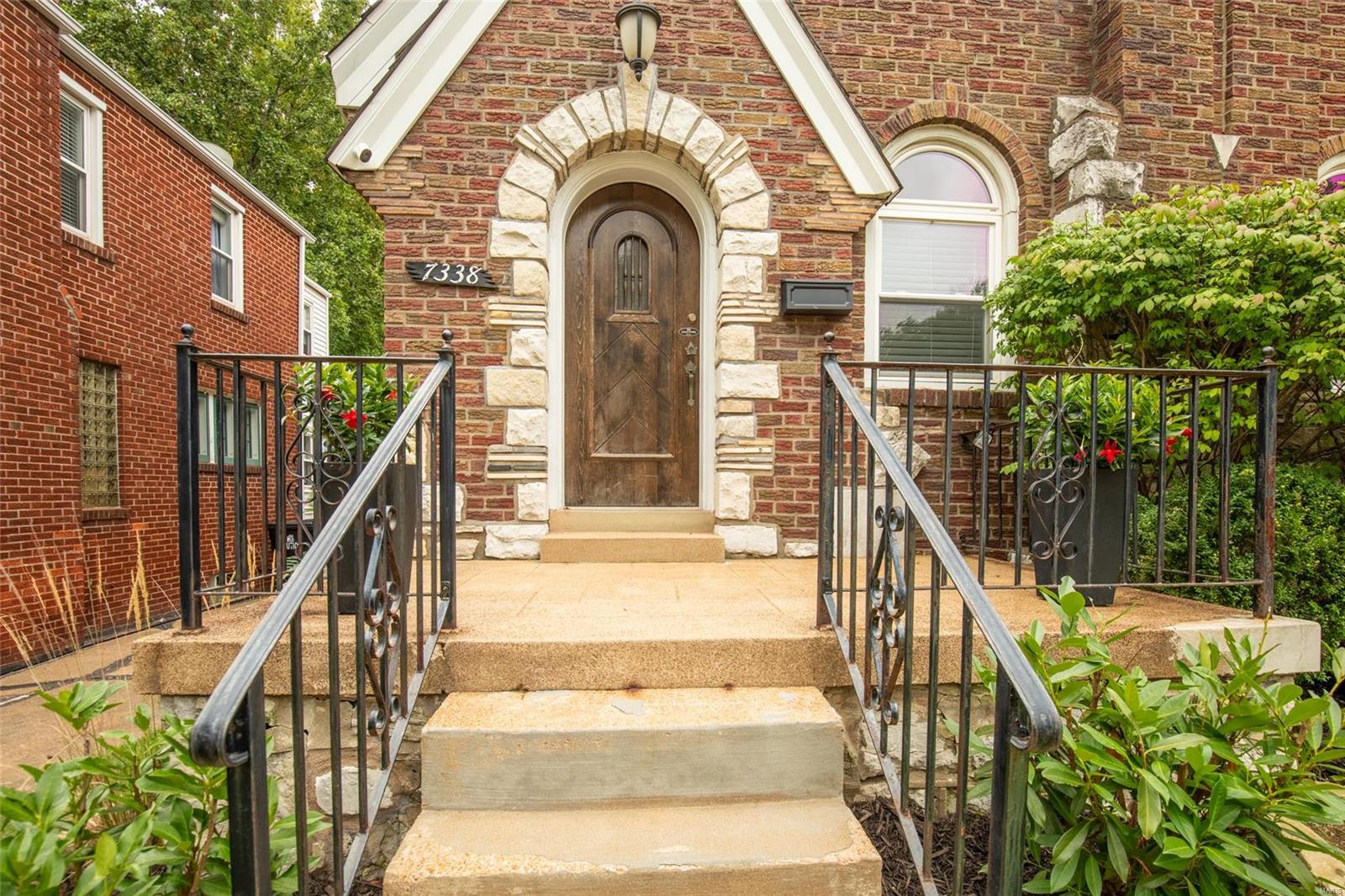 Ahern Ave, Saint Louis, MO 63130