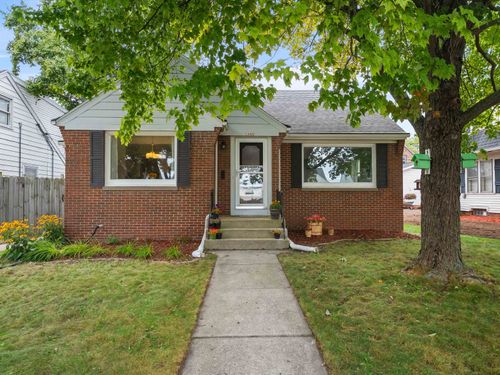 1646 S 17th Street, Sheboygan, WI, 53081 | Card Image