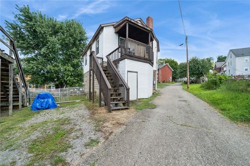 12-715 1/2 Armstrong Ave, Apollo, PA, 15613-1267 | Card Image