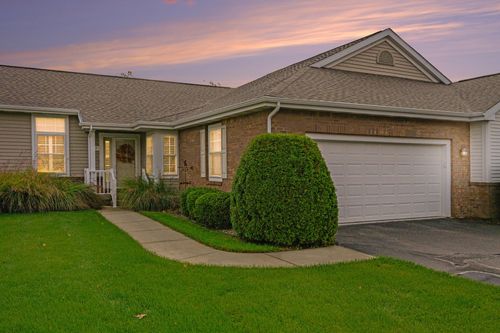 1378 S Village Cir, Kalamazoo, MI, 49009-6121 | Card Image
