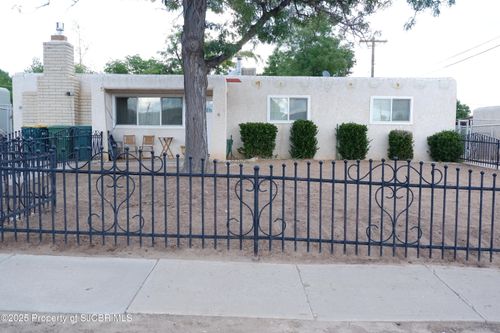 3906 Sierra Vista Dr, Farmington, NM, 87402-8361 | Card Image