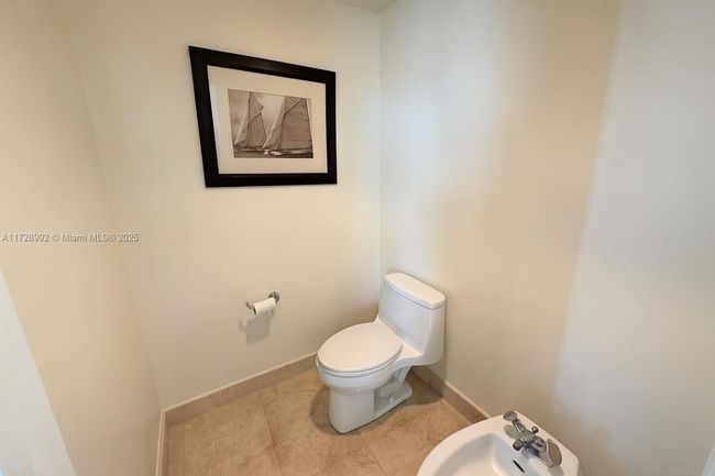 APT-412 - 19400 Turnberry Way, Condo with 3 bedrooms, 3 bathrooms and null parking in Aventura FL | Image 10