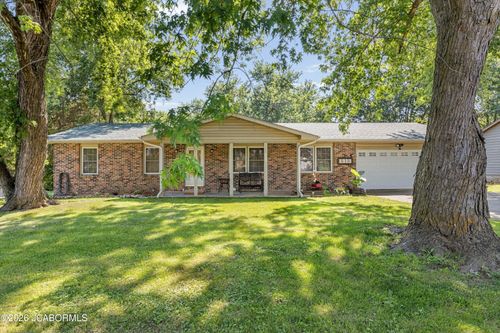 1913 Lakeview Dr, Fulton, MO, 65251-5577 | Card Image