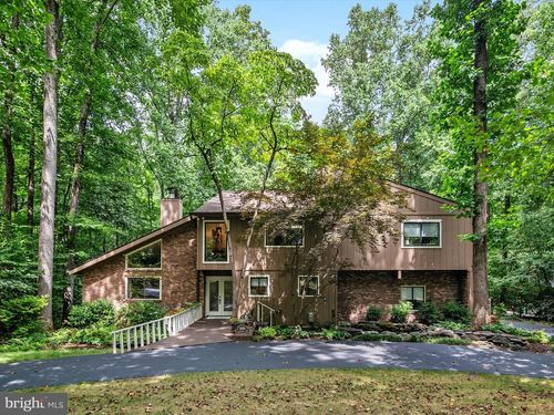 966 Coachway, Annapolis, MD, 21401-6411 | Card Image