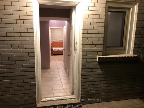 bsmt-10 Oscar Crt, North York, ON, M2K2A4 | Card Image