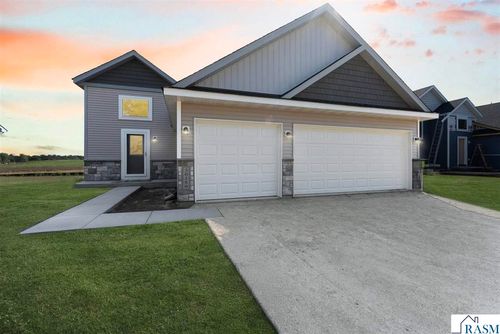 2025 Aster Lane, Mankato, MN, 56001 | Card Image