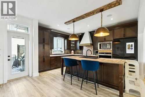 1072 Channelside Dr Sw, Airdrie, AB, T4B3K4 | Card Image