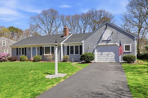 106 Pine St, Yarmouth Port, MA, 02675-1839 | Card Image