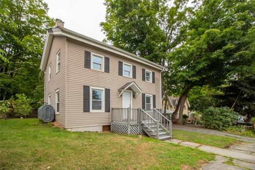 3 Bloomer St, Ellenville, NY, 12428-1201 | Card Image