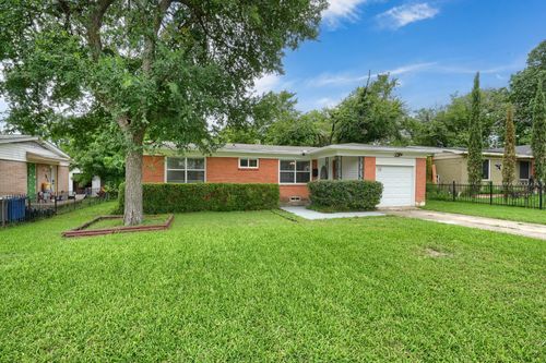 10628 Benbrook Dr, Dallas, TX, 75228-2734 | Card Image