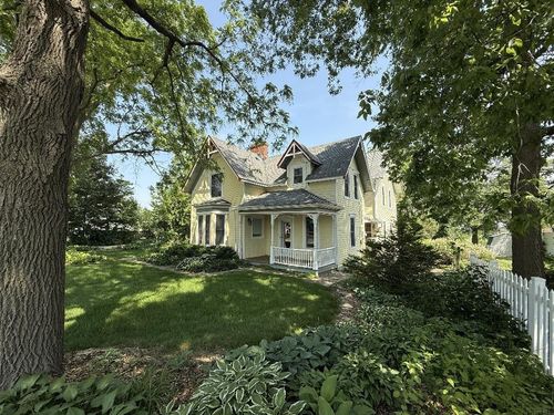 407 W North St, Calmar, IA, 52132-7726 | Card Image