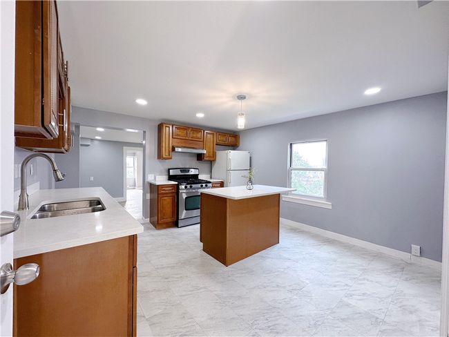 Unit 2 kitchen | Image 4