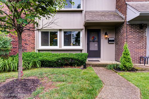 2969 Six Mile Ln, Louisville, KY, 40220-3406 | Card Image