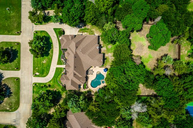 Drone / aerial view of a pool area | Image 7