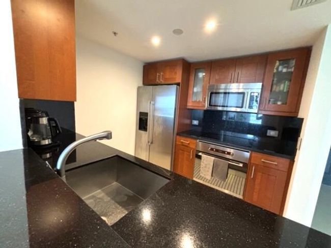 APT-603 - 2600 Sw 27 Th Ave, Condo with 2 bedrooms, 2 bathrooms and null parking in Miami FL | Image 7