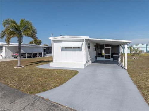 3117 Saturn Cir, NORTH FORT MYERS, FL, 33903-1102 | Card Image