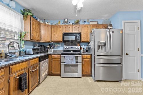 51 Poplar Tree Ln, Etowah, NC, 28729-7724 | Card Image