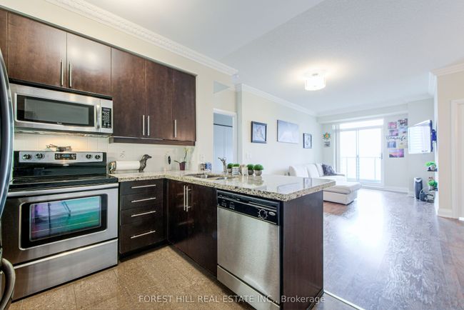 1504 - 20 N Park Rd, Condo with 3 bedrooms, 2 bathrooms and 2 parking in Vaughan ON | Image 6