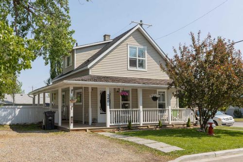 240 4 Avenue Se, High River, AB, T1V1H4 | Card Image
