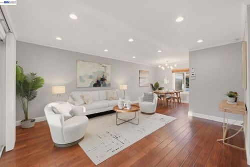 222 Corte San Pablo, Fremont, CA, 94539-5312 | Card Image