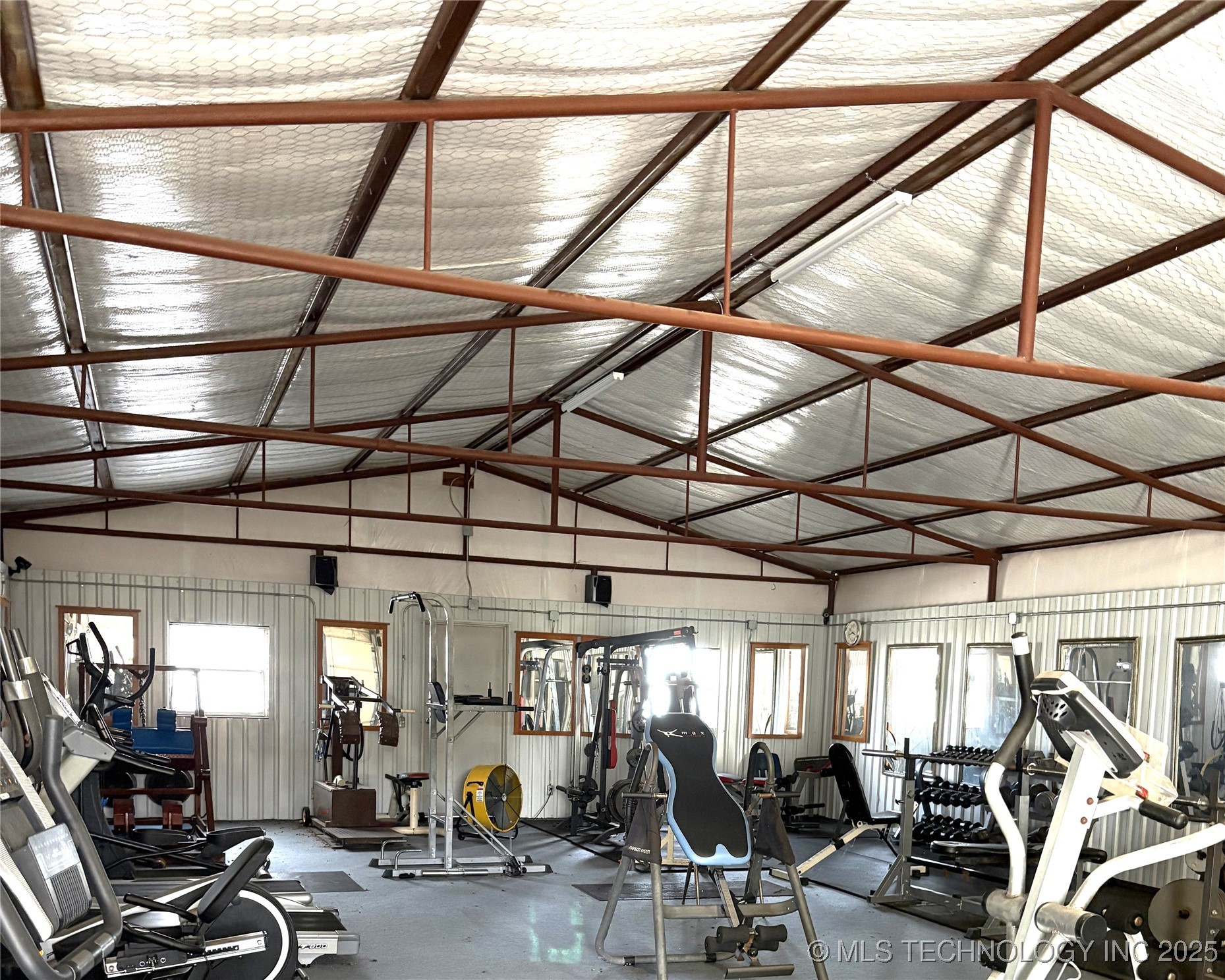 Commercial Sale in Healdton 2