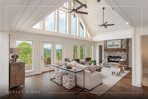 585 Tabletop Rd, Glenville, NC, 28736 | Card Image