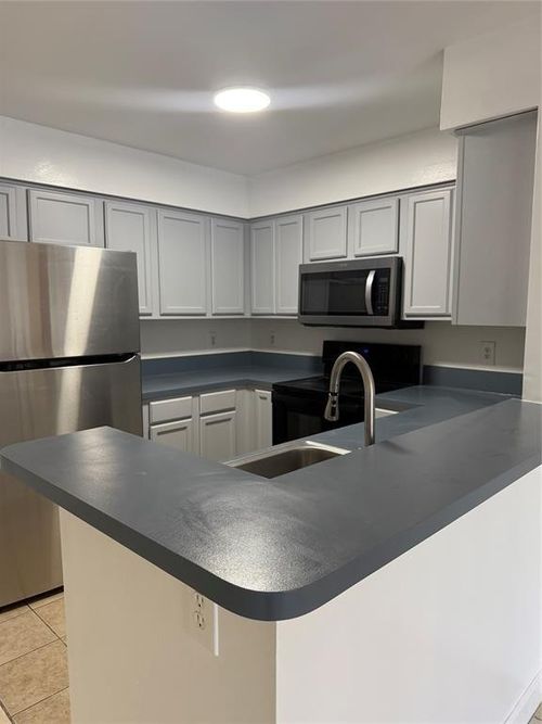 316-7630 Westwood Dr, Tamarac, FL, 33321-2350 | Card Image