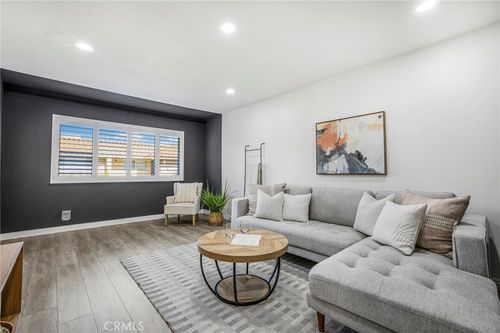 44-939 W Pine St, Upland, CA, 91786-3010 | Card Image