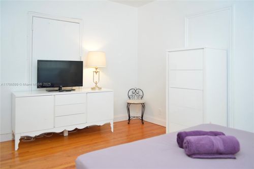 apt-3-1021 Euclid Ave, Miami Beach, FL, 33139-4924 | Card Image